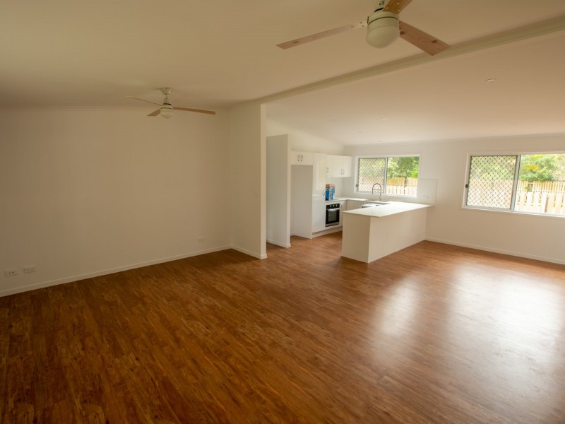 16 Pookanah St, Russell Island QLD 4184