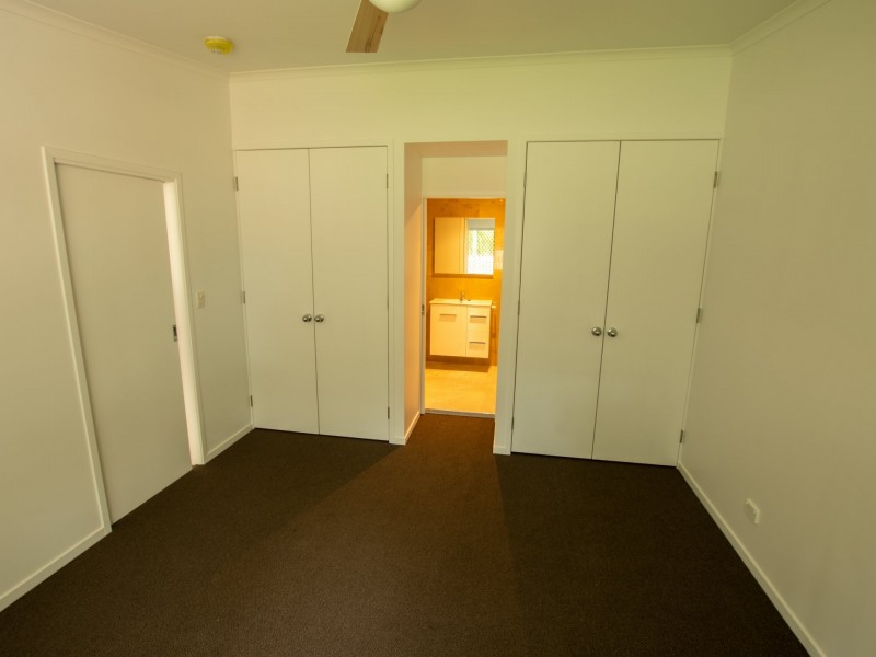 16 Pookanah St, Russell Island QLD 4184