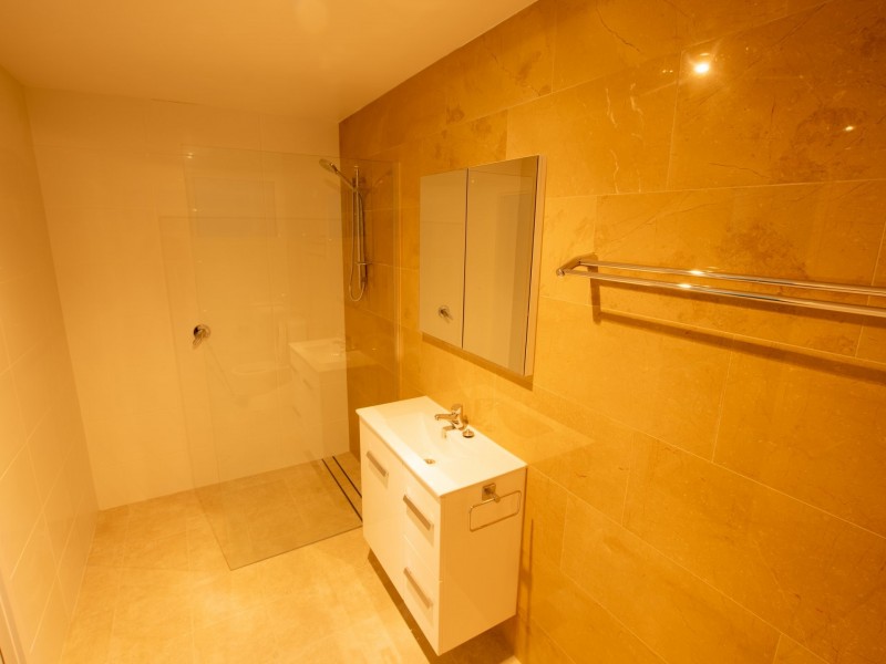 16 Pookanah St, Russell Island QLD 4184