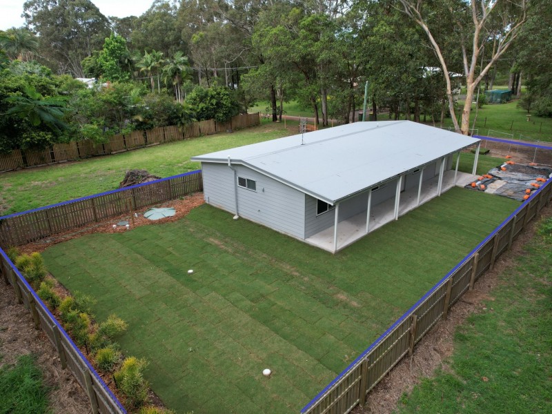 16 Pookanah St, Russell Island QLD 4184