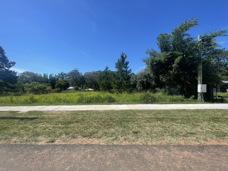 17 Robert Street, Russell Island QLD 4184