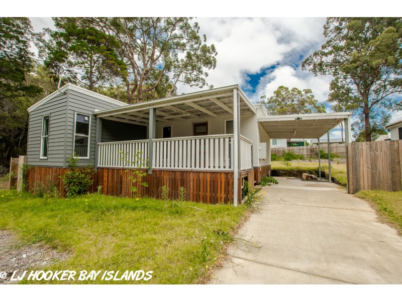 11 Todman St, Russell Island QLD 4184