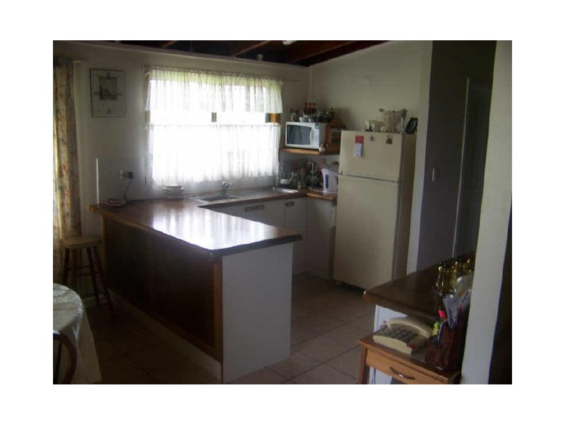 5 Highland St, Russell Island QLD 4184