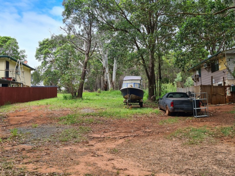 68 Shore Street, Russell Island QLD 4184