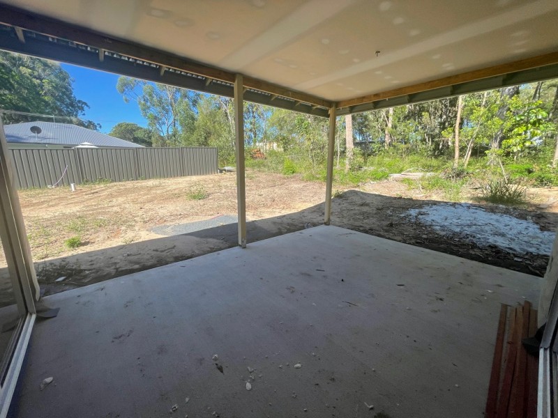 33 Rossi Avenue, Russell Island QLD 4184