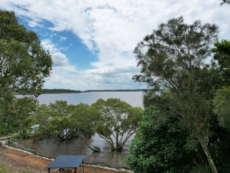 5 Player Crt, Russell Island QLD 4184
