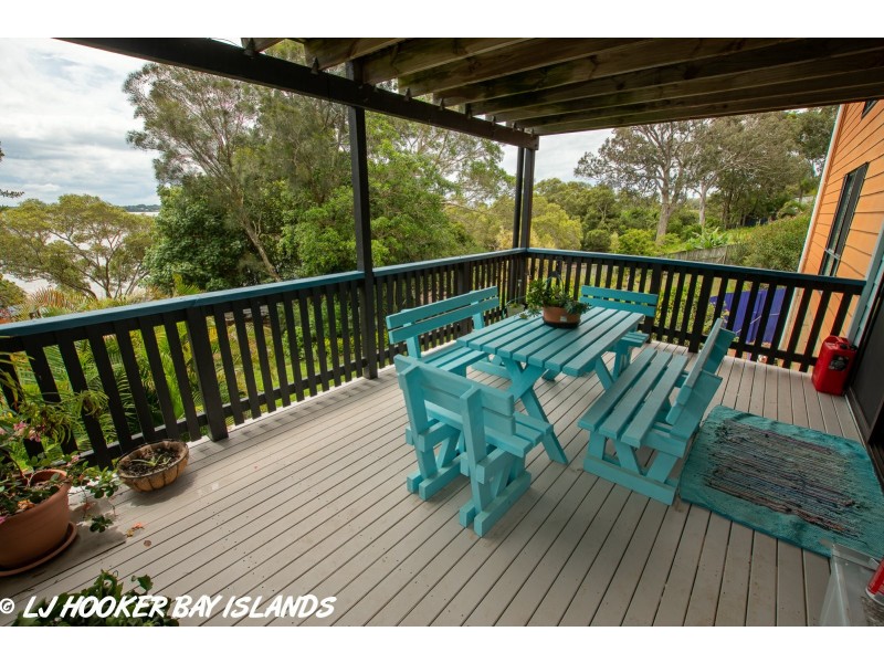 5 Player Crt, Russell Island QLD 4184