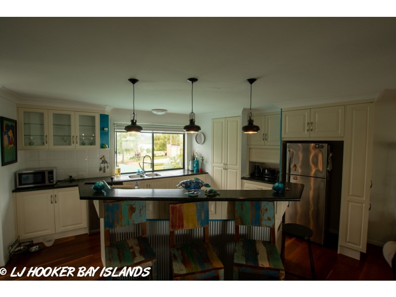 5 Player Crt, Russell Island QLD 4184