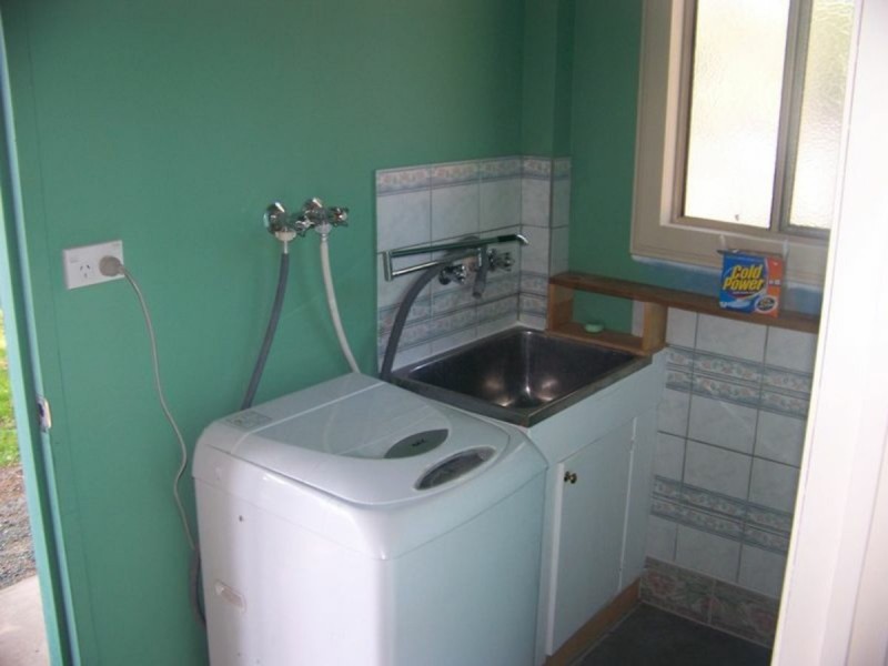 2 Bradman, Russell Island QLD 4184