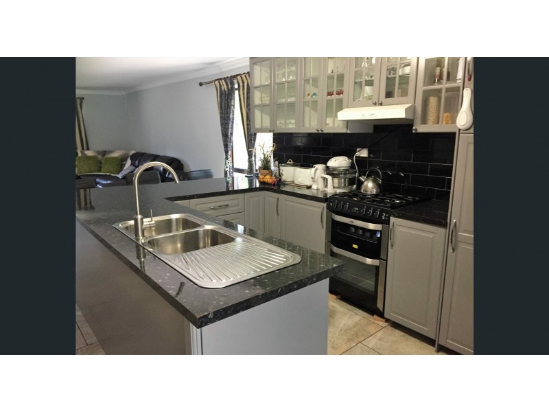 12 Tulip Street, Russell Island QLD 4184