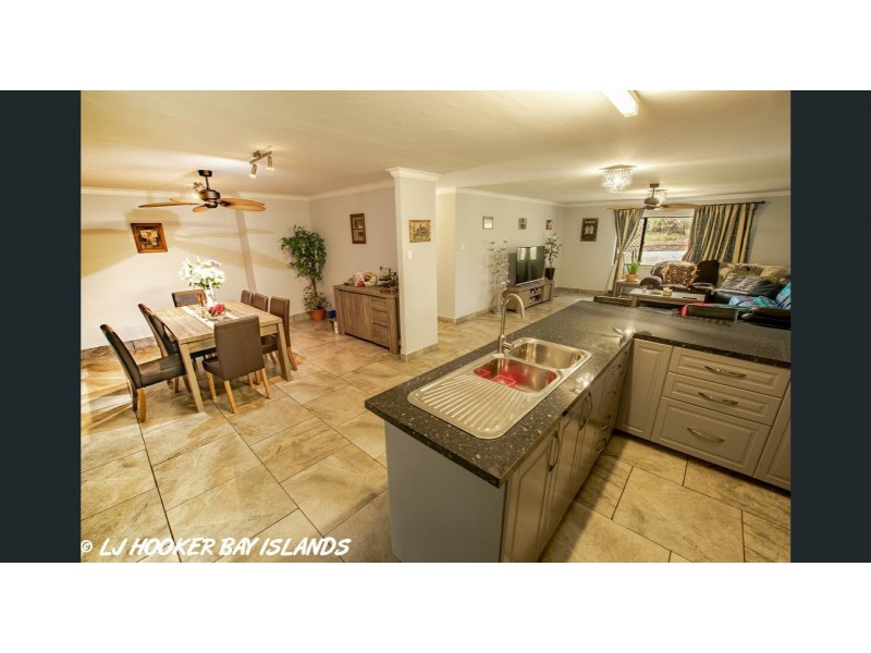 12 Tulip Street, Russell Island QLD 4184