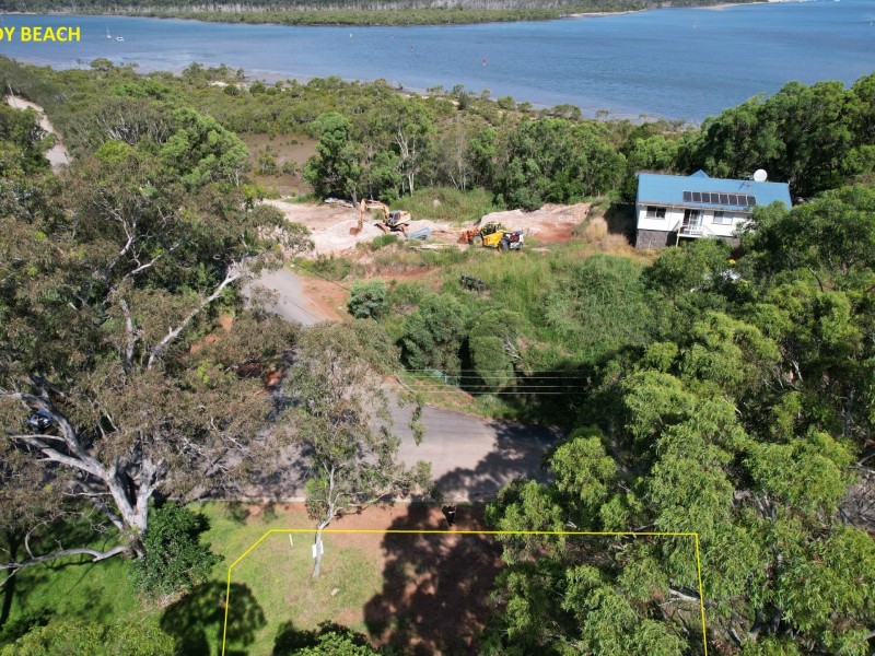 6 Paradise Ave, Russell Island QLD 4184