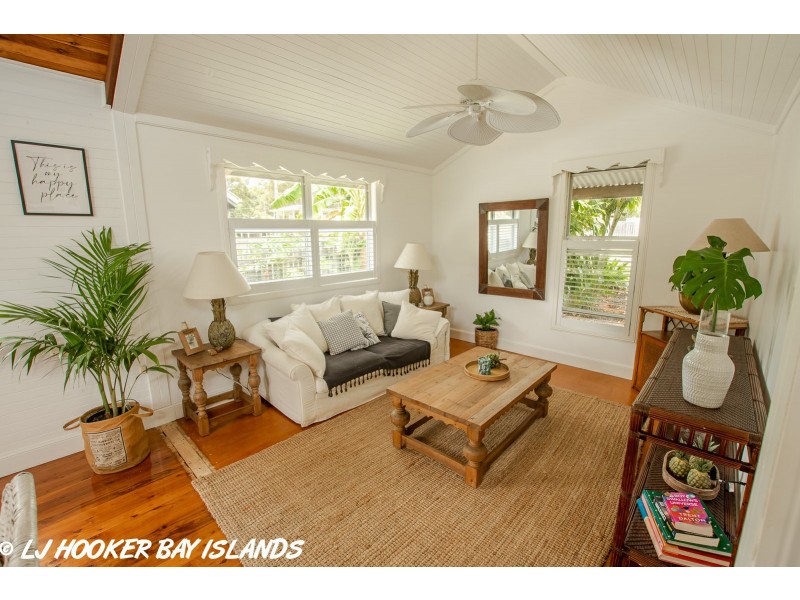 9 Panorama Avenue, Russell Island QLD 4184