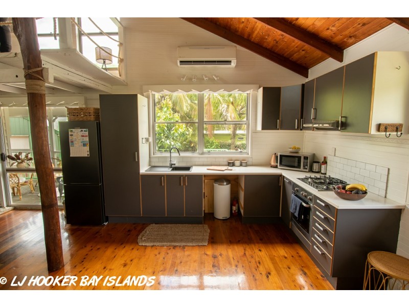 9 Panorama Avenue, Russell Island QLD 4184