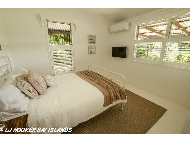 9 Panorama Avenue, Russell Island QLD 4184