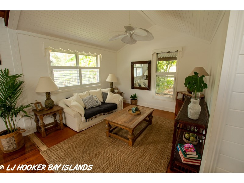 9 Panorama Avenue, Russell Island QLD 4184