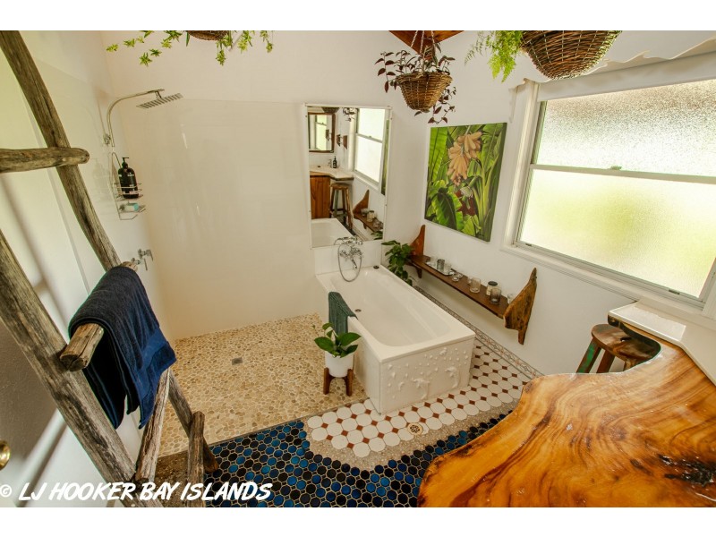 9 Panorama Avenue, Russell Island QLD 4184