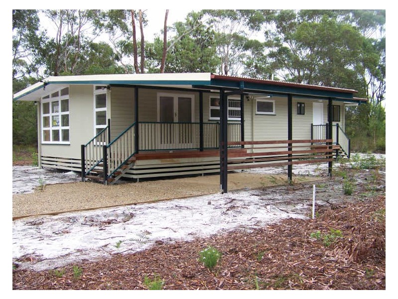 25 Grove Rd, Russell Island QLD 4184