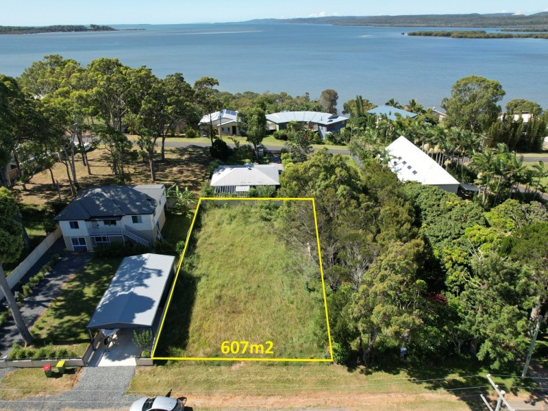 7 Tenanne Street, Russell Island QLD 4184