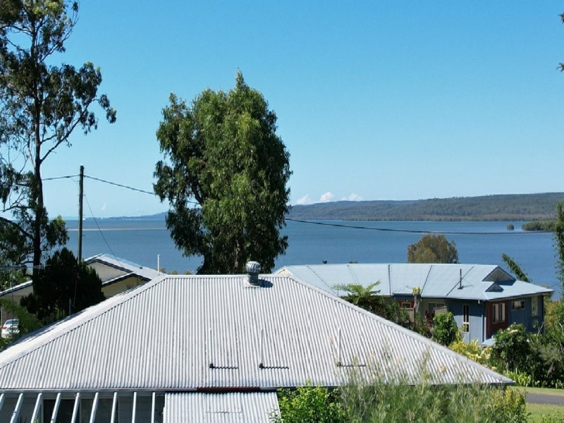 7 Tenanne Street, Russell Island QLD 4184