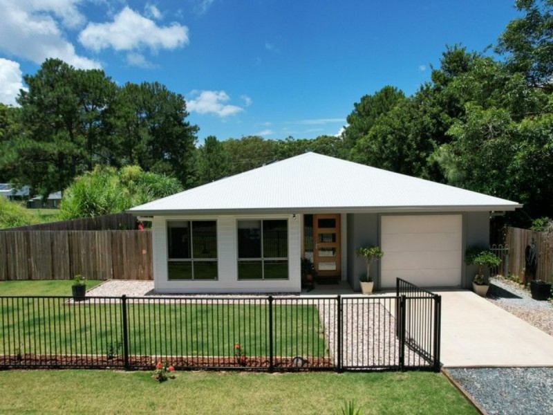 114 Kings, Russell Island QLD 4184