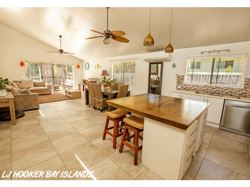 2-4 Illagona St, Russell Island QLD 4184