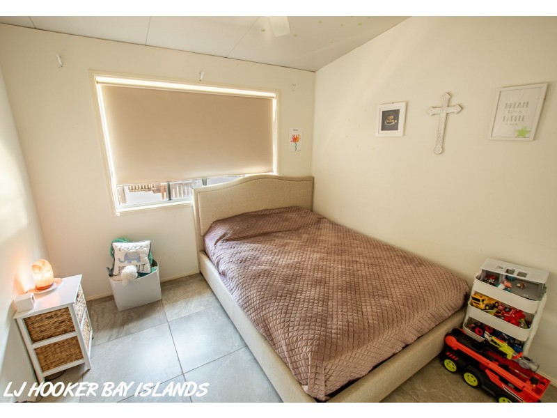 2-4 Illagona St, Russell Island QLD 4184