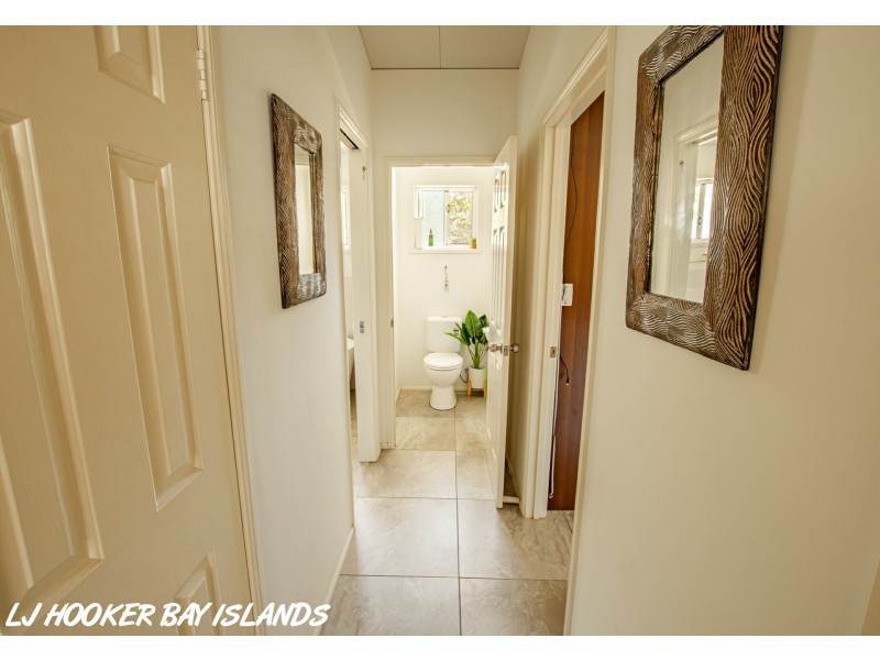 2-4 Illagona St, Russell Island QLD 4184