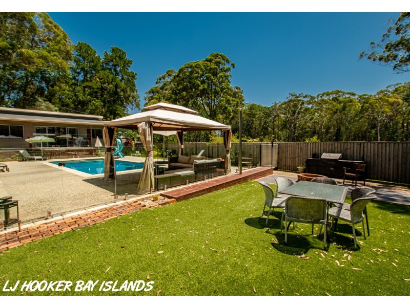 2-4 Illagona St, Russell Island QLD 4184