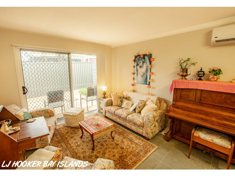 42 HIGHLAND, Russell Island QLD 4184