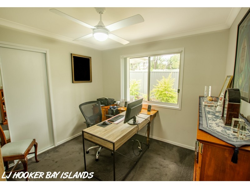 42 HIGHLAND, Russell Island QLD 4184