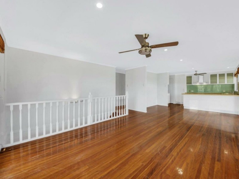 8 Aquarius Road, Russell Island QLD 4184