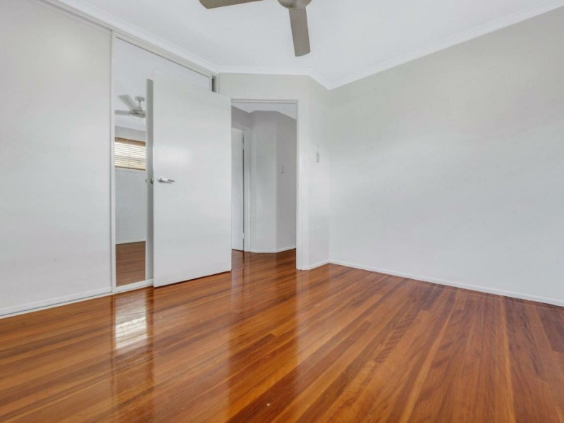 8 Aquarius Road, Russell Island QLD 4184