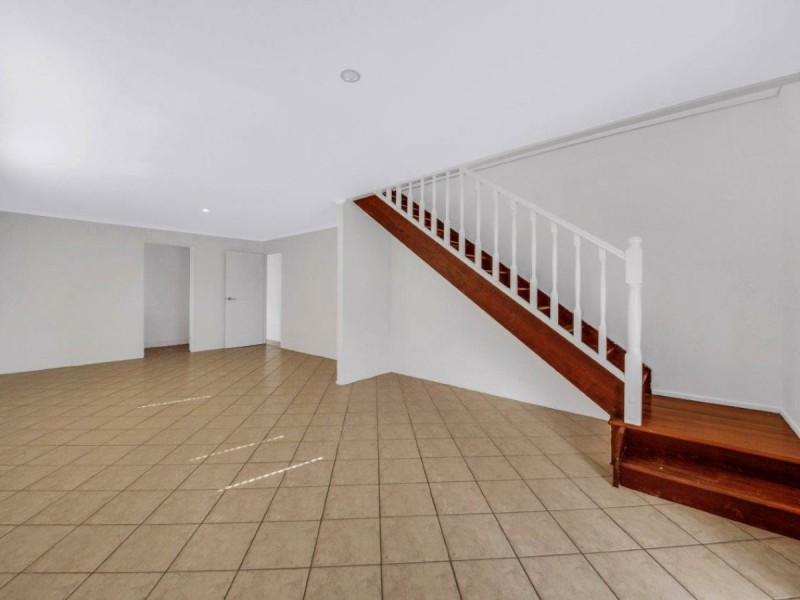 8 Aquarius Road, Russell Island QLD 4184