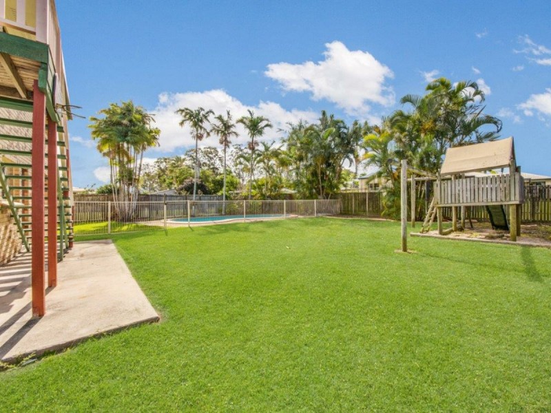 8 Aquarius Road, Russell Island QLD 4184