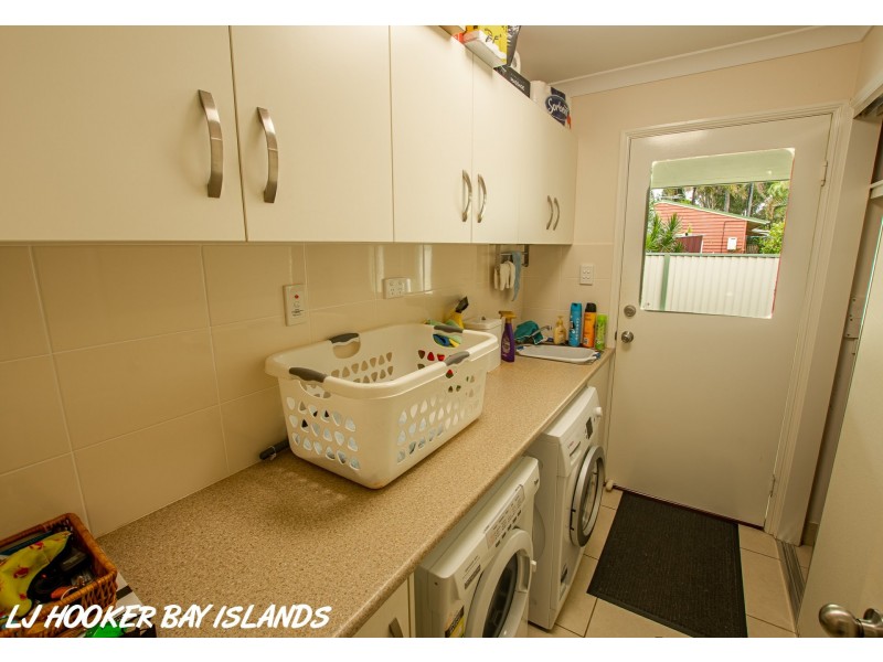 8 Aquarius Road, Russell Island QLD 4184