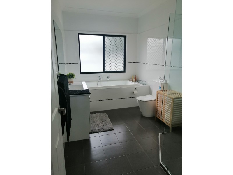 3 Medika Street, Russell Island QLD 4184