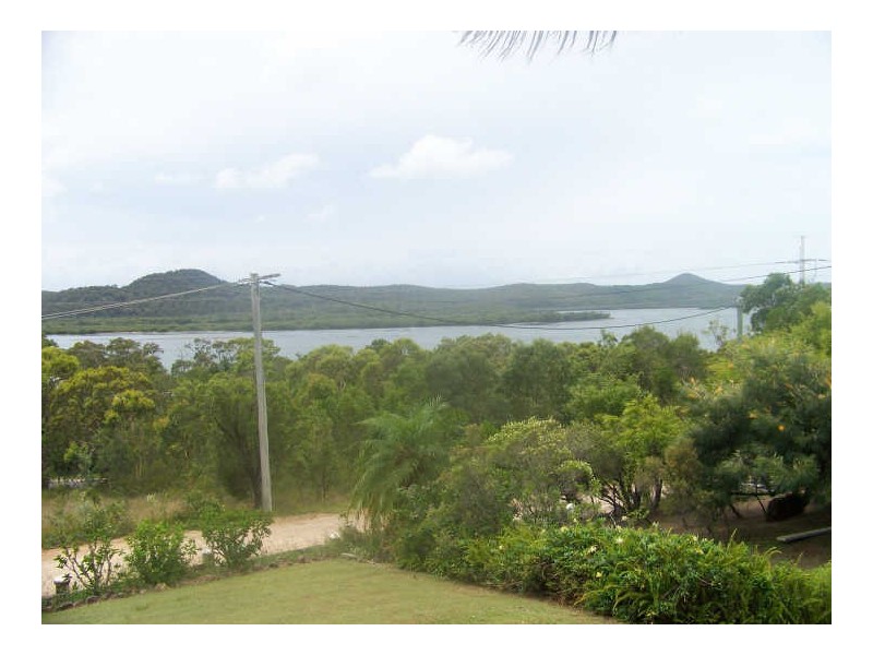 11-13 Orme Dr, Russell Island QLD 4184