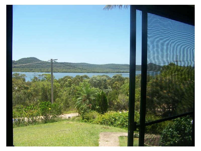 11-13 Orme Dr, Russell Island QLD 4184