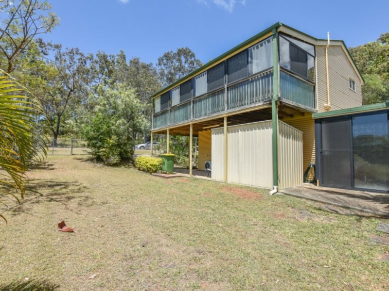 11 Peronne Ave, Russell Island QLD 4184