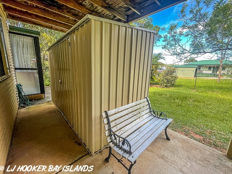 11 Peronne Ave, Russell Island QLD 4184
