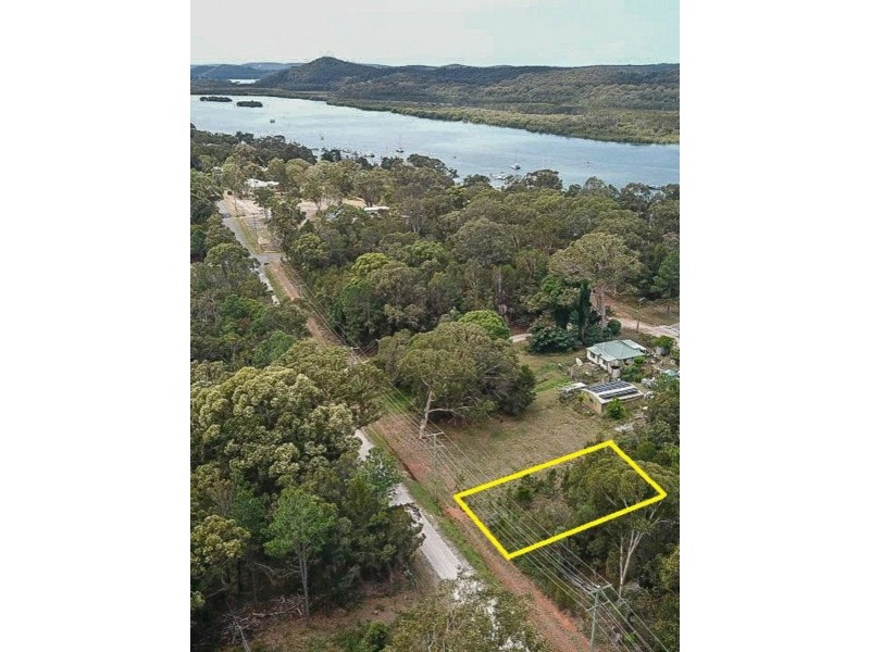 115 Highland Ridge Rd, Russell Island QLD 4184
