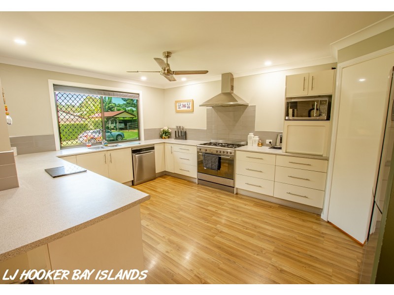 48 Kings Rd, Russell Island QLD 4184