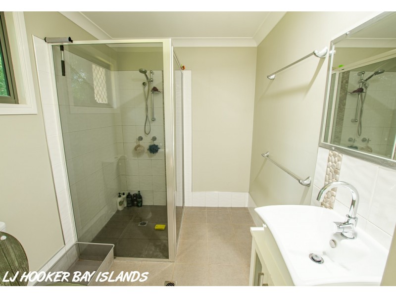 48 Kings Rd, Russell Island QLD 4184