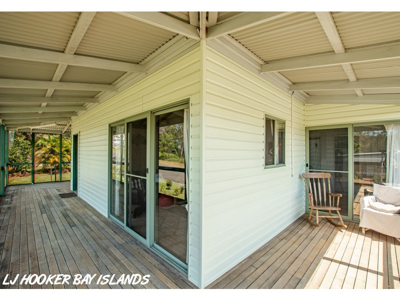5 Crescent Drive, Russell Island QLD 4184