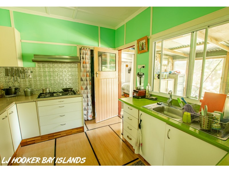 60 Lea Weena Avenue, Russell Island QLD 4184