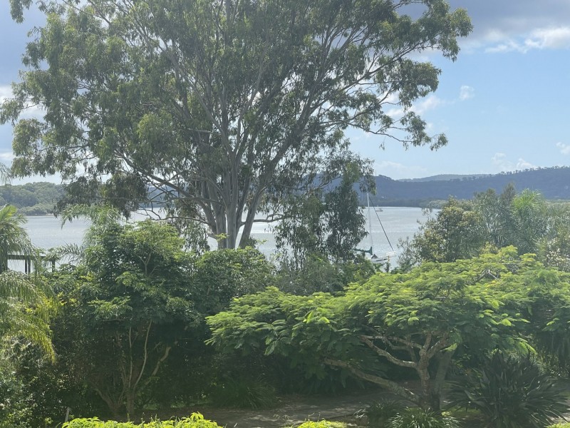 5 Jasper Street, Russell Island QLD 4184