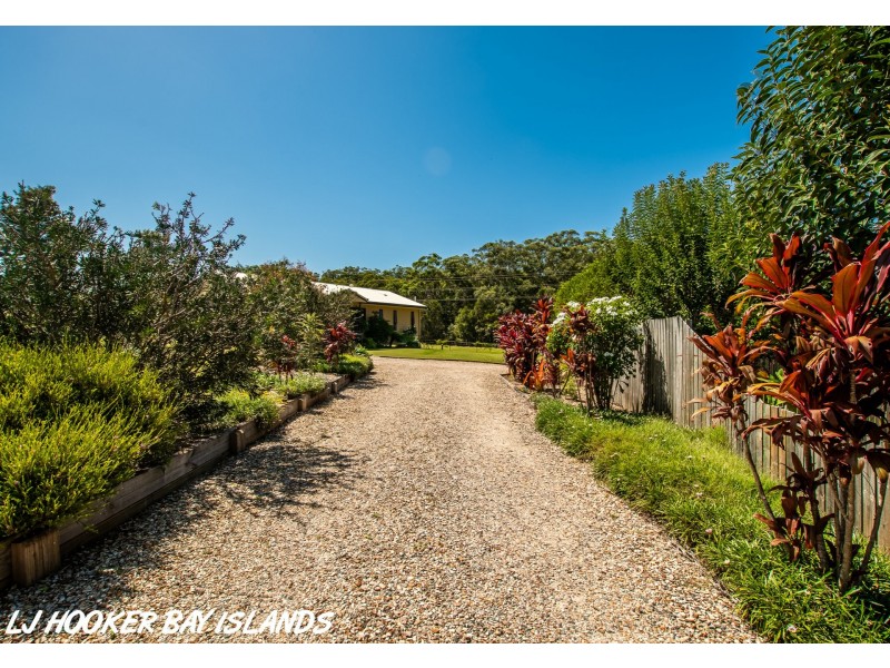 9 Carnation Court, Russell Island QLD 4184