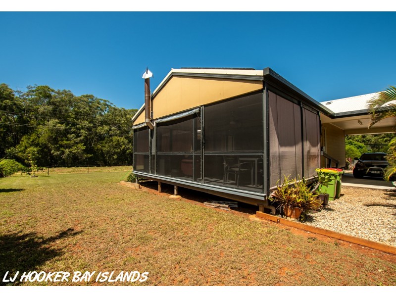 9 Carnation Court, Russell Island QLD 4184