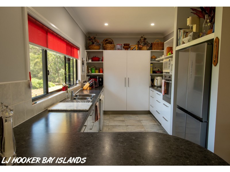 9 Carnation Court, Russell Island QLD 4184
